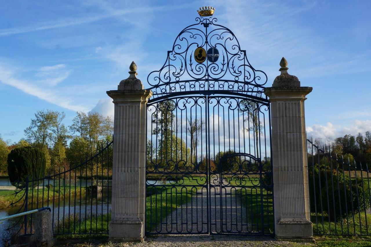 Chateau De Vitry-La-Ville Eksteriør billede